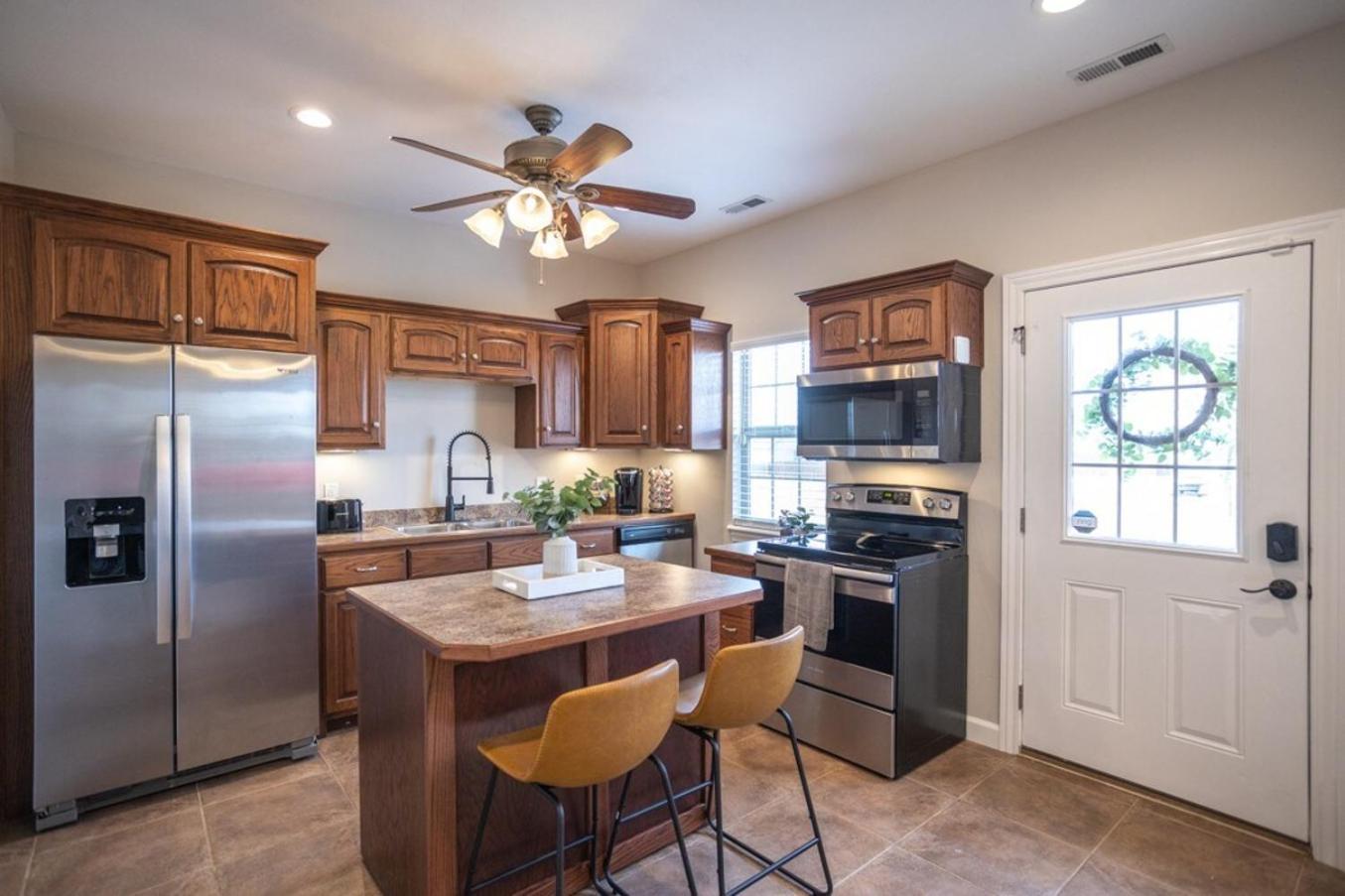 Tiny Home With Hot Tub Near Ft Leonard Wood! Waynesville Экстерьер фото