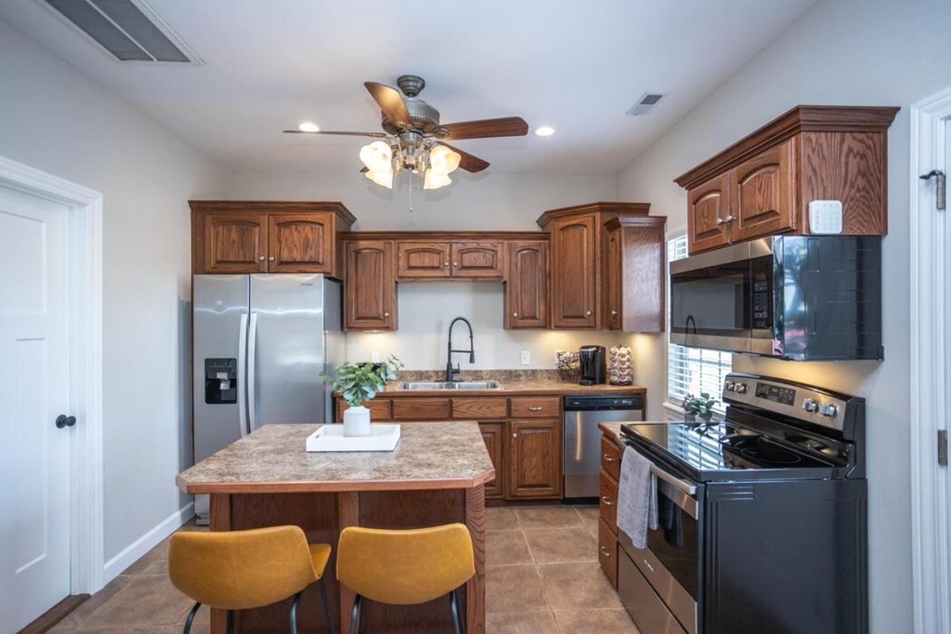 Tiny Home With Hot Tub Near Ft Leonard Wood! Waynesville Экстерьер фото