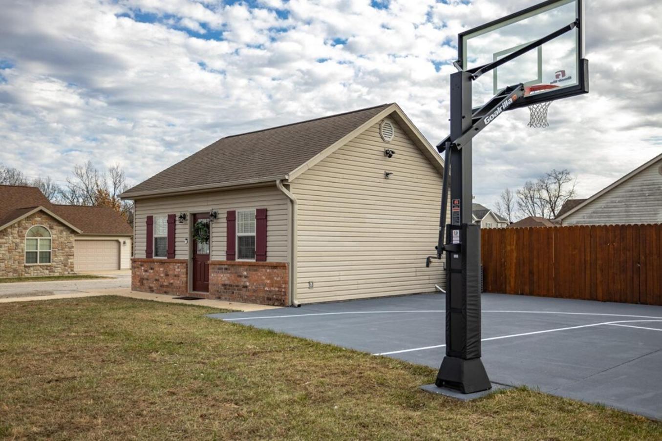 Tiny Home With Hot Tub Near Ft Leonard Wood! Waynesville Экстерьер фото